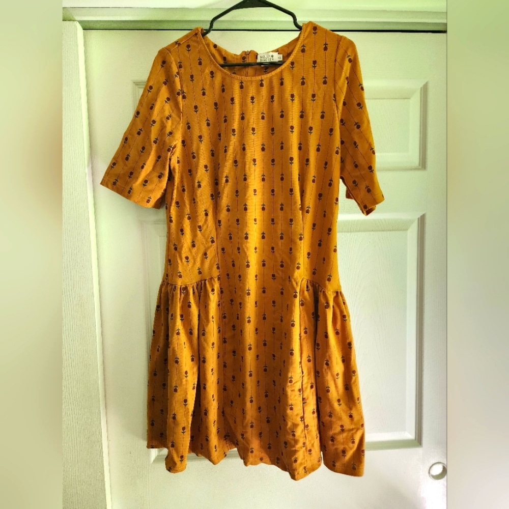Molly Bracken yellow tulip dress, XL